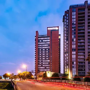 Otel Hilton Doubletree Salitre Ar, Bogotá